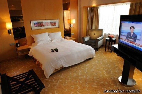 Shanghai Sky Rainbow Hotel Rom bilde